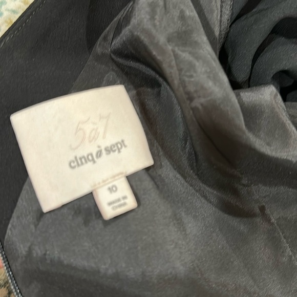 Cinq a Sept Elegant Black Dress with Flared Sleeves size 10 - Picture 6 of 10